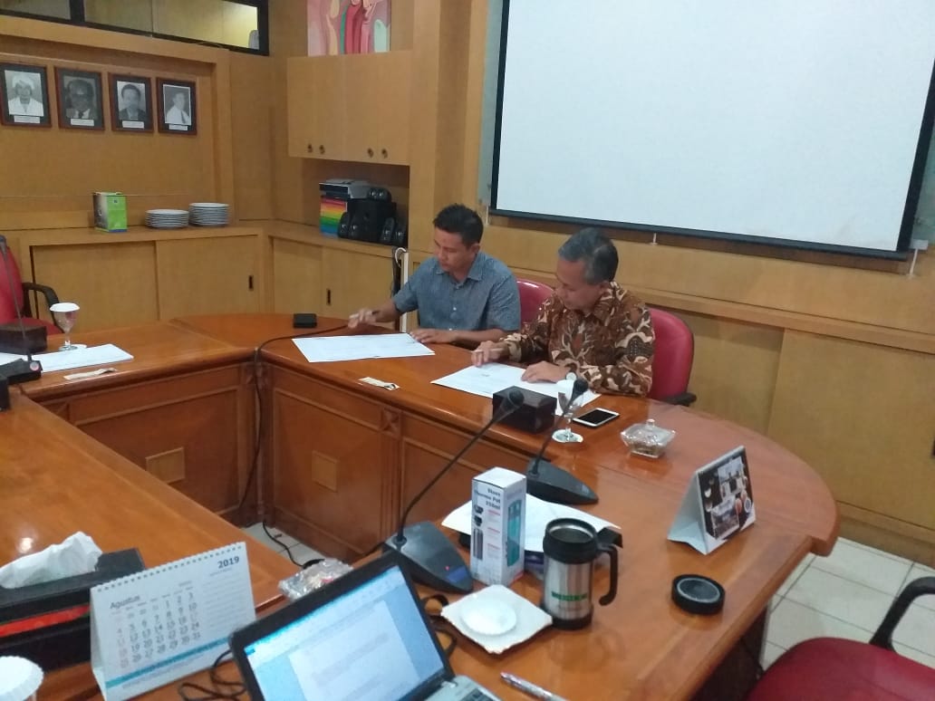 Penandatangan Perjanjian Kerjasama Pembangunan Fasilitas Wisata Edukasi (Taman Bintang-Planetarium) dengan BAPPEDA Pemerintah Provinsi Bangka Belitung
