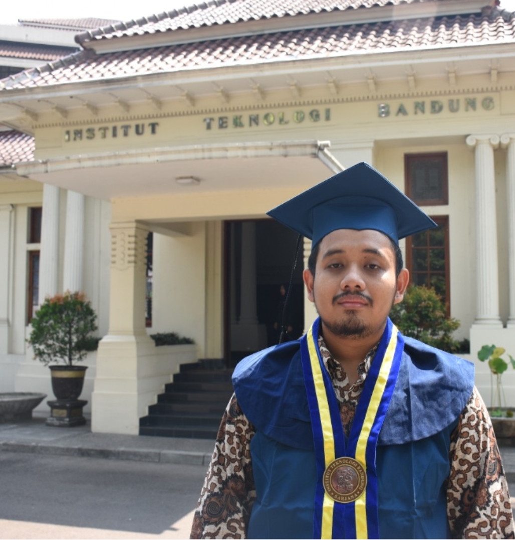 Muhammad Rizki Fadillah Lulus Program Sarjana Matematika dengan IPK 4.00