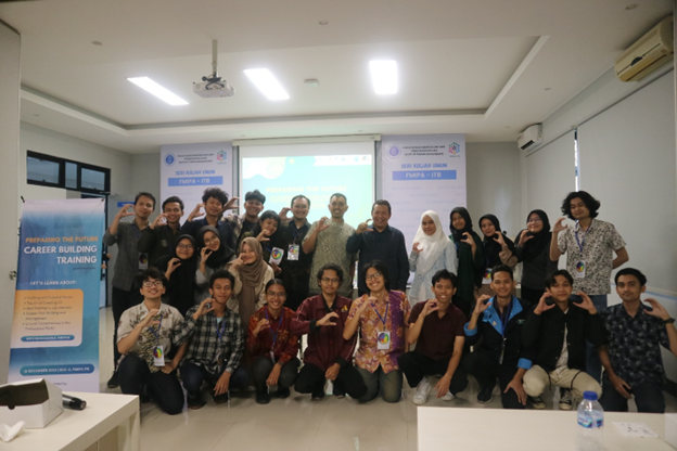 FMIPA ITB dan Prodi Kimia FMIPA ITB bekerjasama dengan IAKI (Ikatan Alumni Kimia) ITB dan HMK AMISCA ITB menyelenggarakan kegiatan “Pelatihan Mengenal Potensi Diri dalam Menghadapi Dunia Kerja”