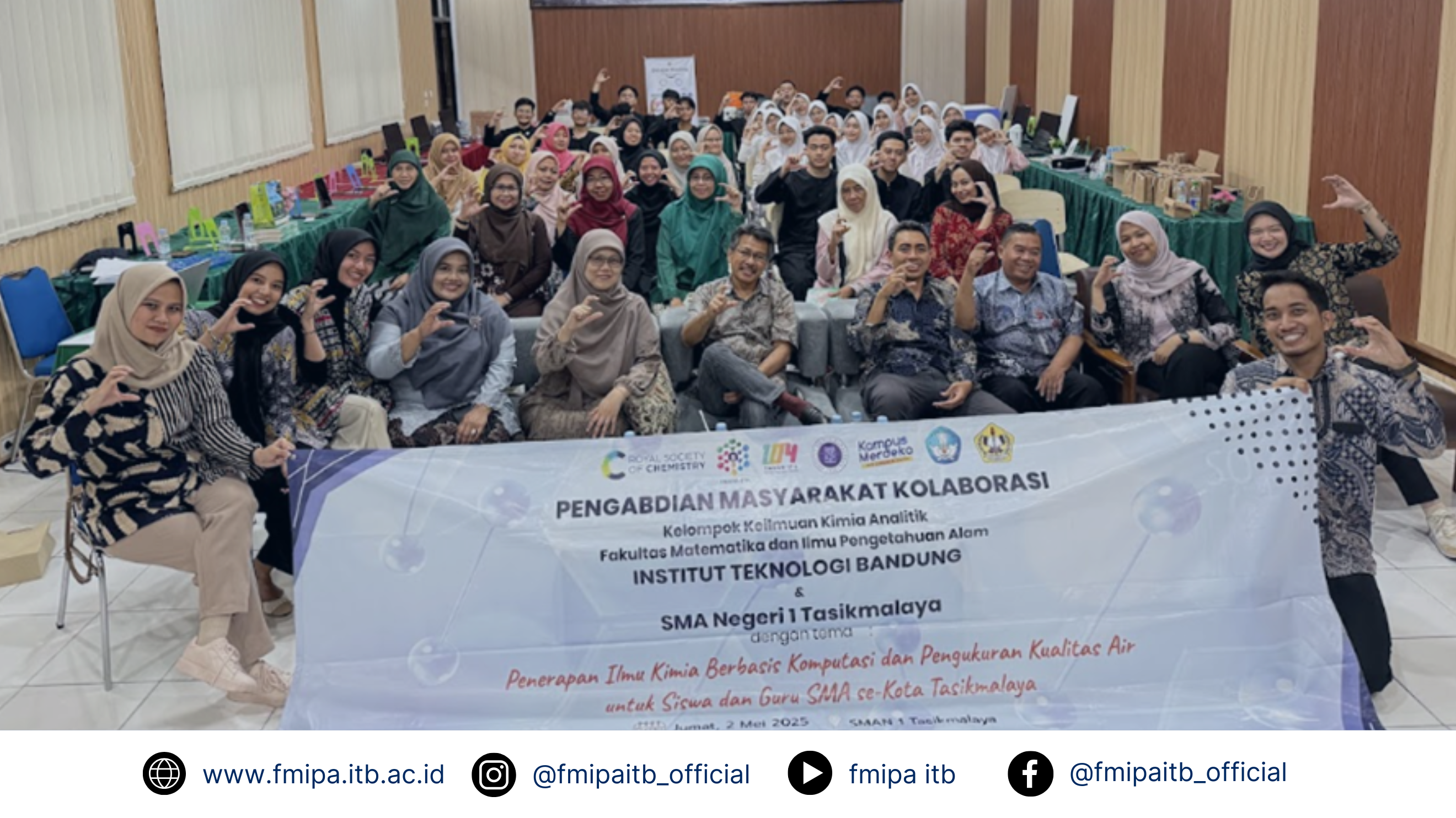 Tim Pengabdian kepada Masyarakat Kelompok Keilmuan Kimia Analitik Program Studi Kimia FMIPA ITB Berkolaborasi Memberikan Pelatihan Penerapan Ilmu Kimia Berbasis Komputasi, Pengukuran Kualitas Air, dan Edukasi Safety Laboratorium untuk Siswa dan Guru SMA se-Kota Tasikmalaya